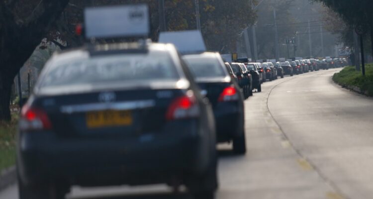 Comenzó pago del bono de $100 mil para colectiveros en La Araucanía: van más de 2 mil beneficiarios