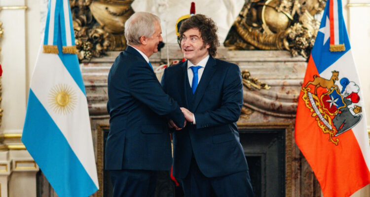 Diputados PDG piden al Gobierno detallar gastos, viáticos y comitiva tras viaje de Kast a Argentina