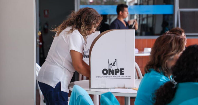 Elecciones en Perú