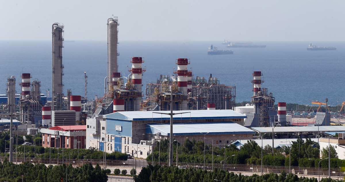 Israel ataca principal planta petroquímica de Irán, el mayor yacimiento de gas natural del mundo