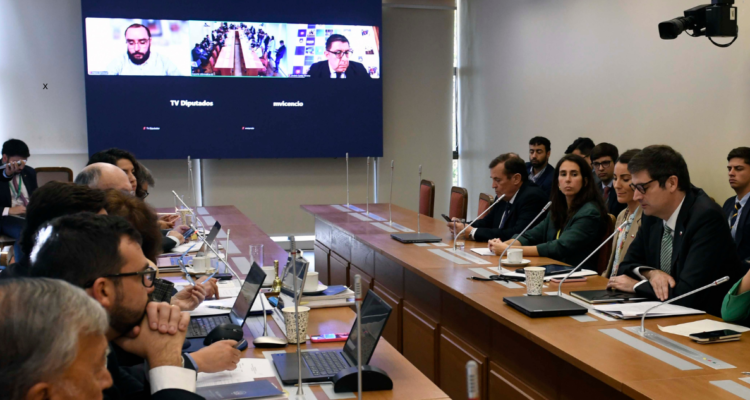 Proyecto Escuelas Protegidas supera primer trámite y se encamina al Senado aunque con reparos