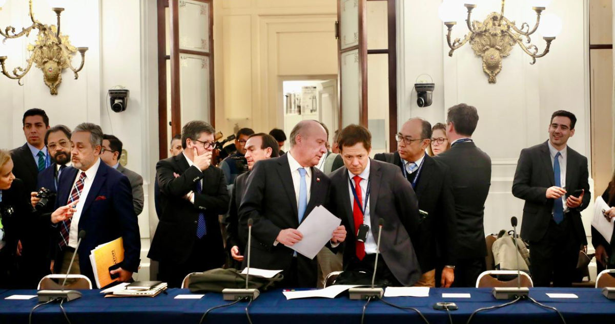Gobierno defiende su mega reforma, reitera que no es para los ricos y por qué hará crecer a Chile
