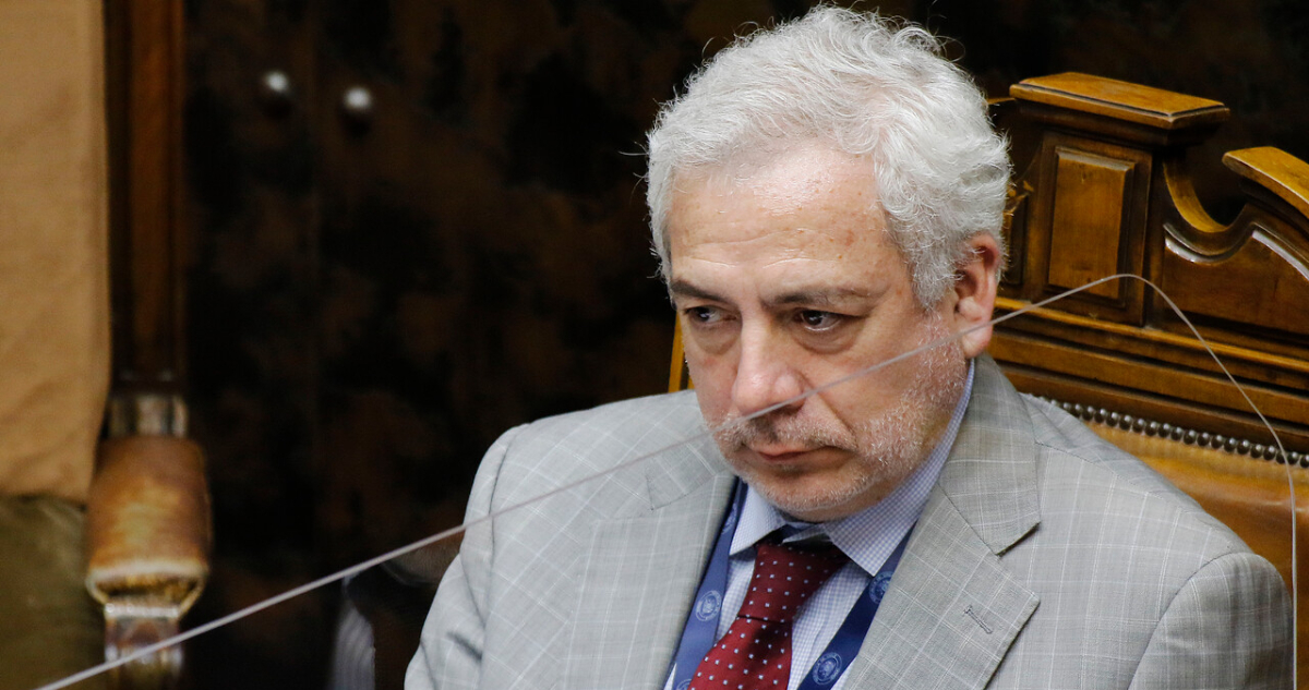 Sombra de Raúl Guzmán marca definición por Secretaría General del Senado tras polémica salida
