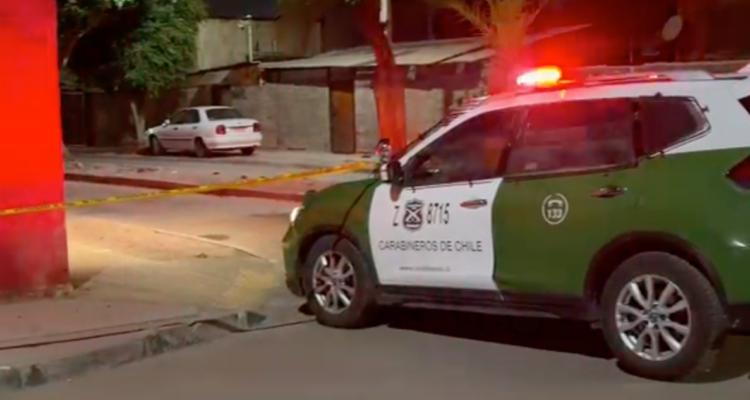 Dos delincuentes terminan baleados tras enfrentamiento en Recoleta: minutos antes realizaron encerrona