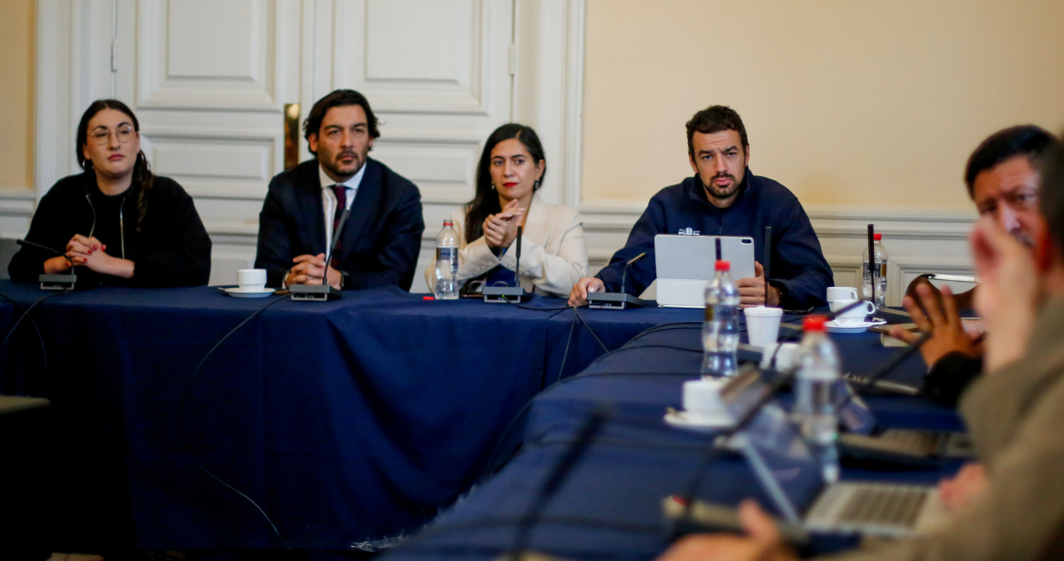 “Golpea a las comunas”: alcaldes opositores endurecen postura por “regresivo” Plan de Reconstrucción