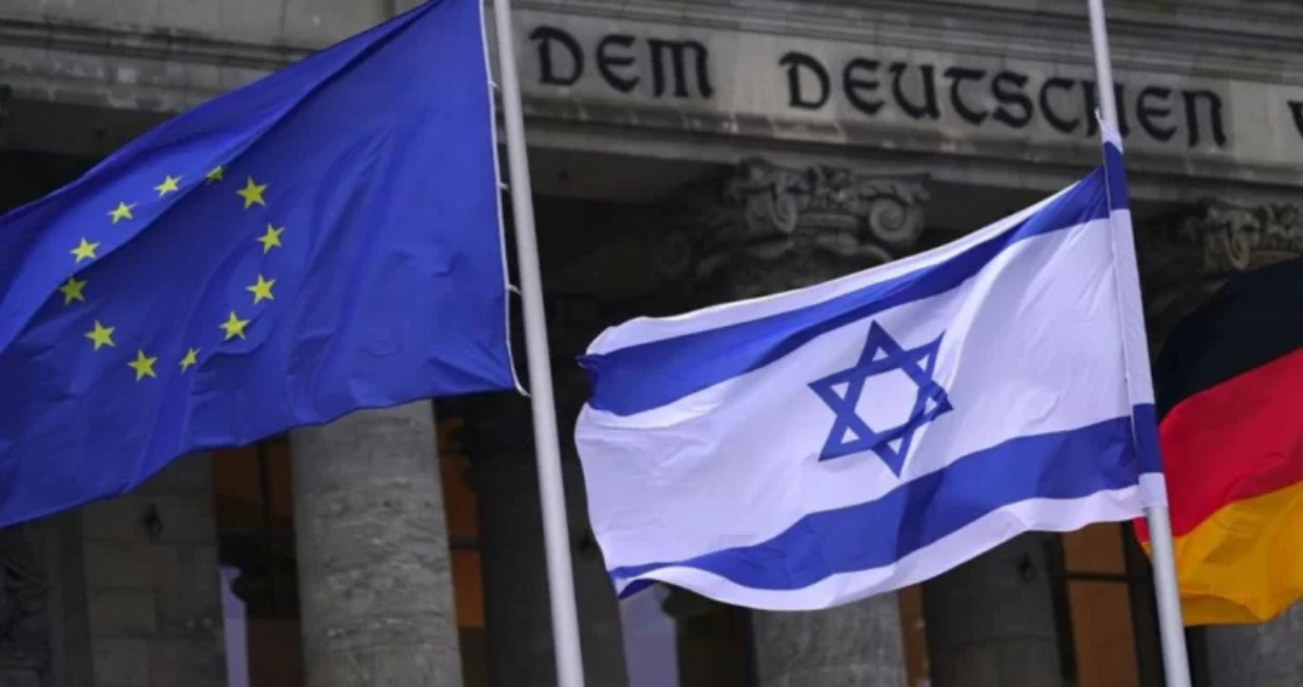 Banderas de la Unión Europea e Israel