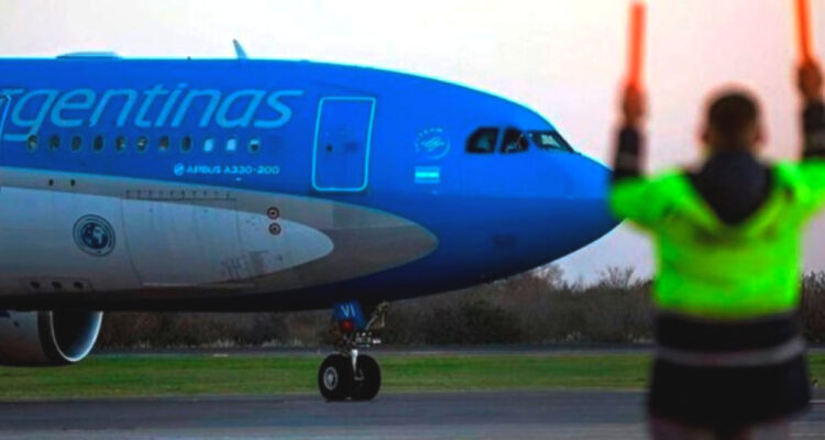 Reportan nuevo incidente entre avión Latam y otro de Aerolíneas Argentinas, pero esta vez en Bs. Aires