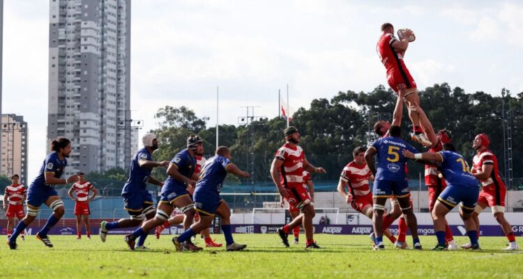 Triunfazo de Selknam ante Cobras en Brasil