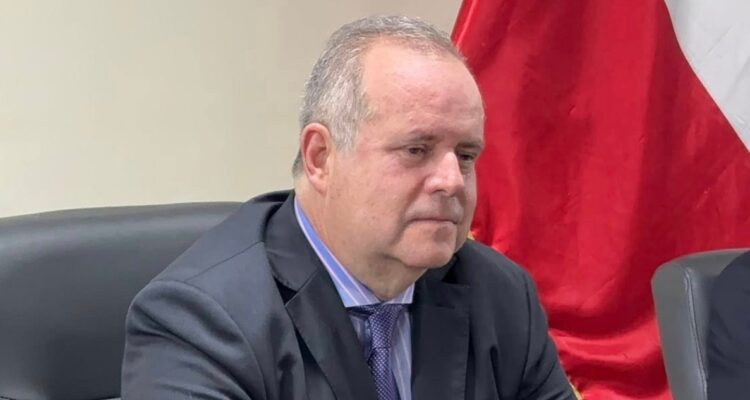 Seremi de Energía de La Araucanía no asistió a la oficina y no responde el teléfono