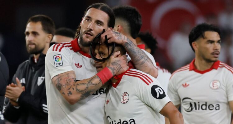 Sevilla logra revitalizadora victoria ante Atlético Madrid en LaLiga: pocos minutos a Alexis y Suazo