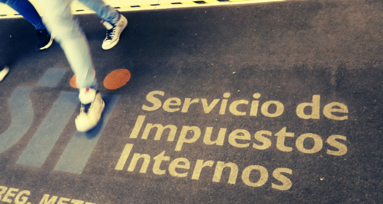 "Devolución indebida": SII en picada contra asesores tributarios por perjuicio fiscal de $200 millones