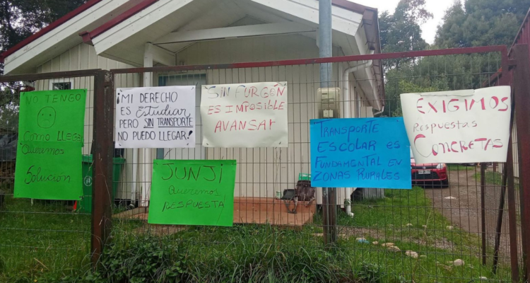 Sin recursos de Junji: transporte de niños de San Juan de la Costa a su jardín queda en incertidumbre