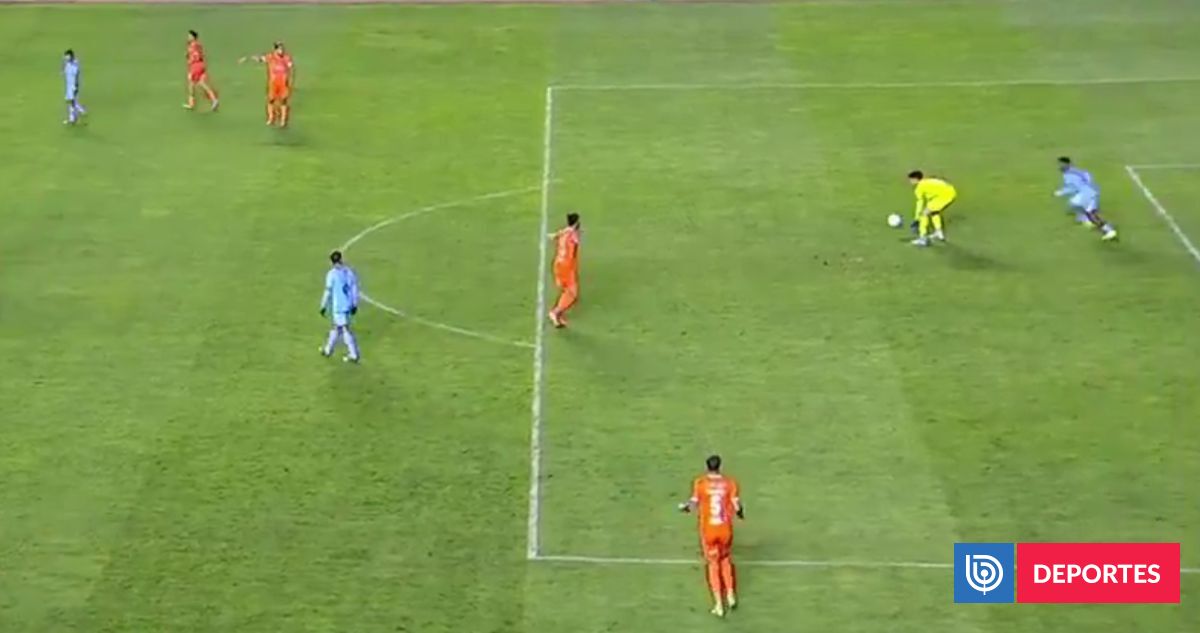 Se ’durmió’ y le anotaron: arquero de La Guaira regaló gol y quedó en ridículo en Copa Libertadores