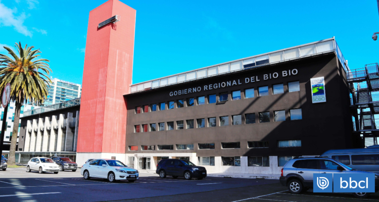 Gobernador Giacaman justifica la salida de tres jefes de división