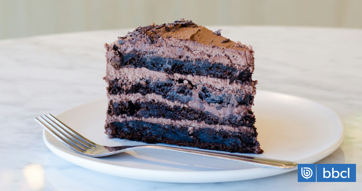 Ver comida en redes sociales podría reprimir el impulso glotón en personas a dieta, según un estudio