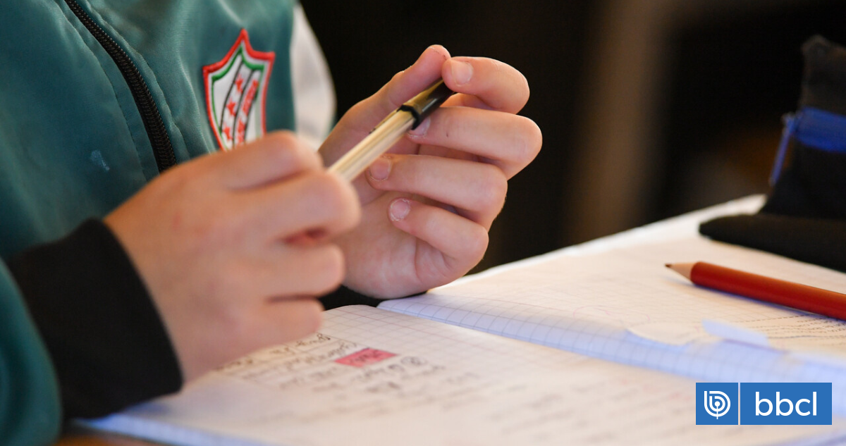 Revisión en colegio de Chiguayante terminó con joven y su madre detenidas por microtráfico