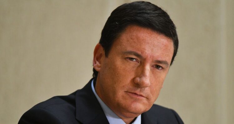 Squella pide al Segundo Piso tomar las riendas y tilda de “error” la filtración del oficio de Hacienda