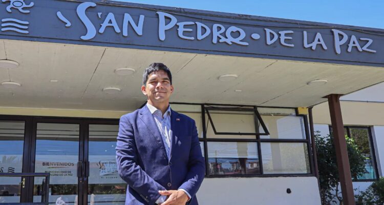 Sumario de Contraloría contra alcalde Spoerer por duplicado de licencia de conducir