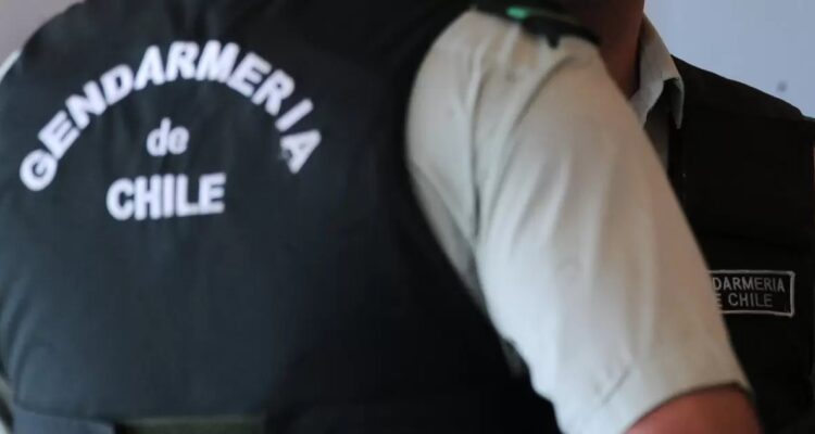 Suspenden a gendarmes