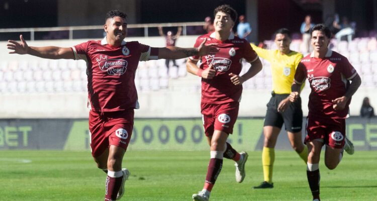 La tabla de la Liga de Primera en medio de la novena fecha: triunfos de La Serena, la UC y Palestino
