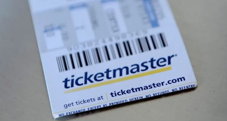 ¿Bajarán las entradas en Chile? Concluyen que dueños de Ticketmaster cobran precios excesivos en EEUU