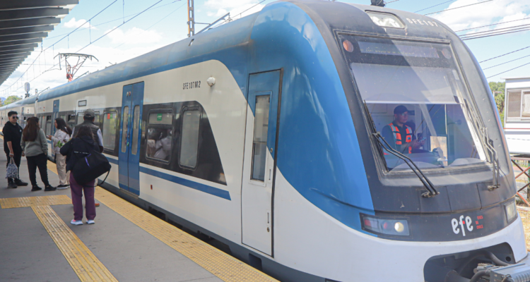 El primer semestre de este año estarían operativos 10 trenes que deben sumarse a flota de Biotren