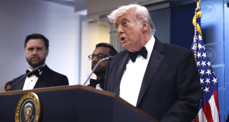 Trump habla tras ser evacuado de la cena de corresponsales: “Fue un ataque contra la Constitución”