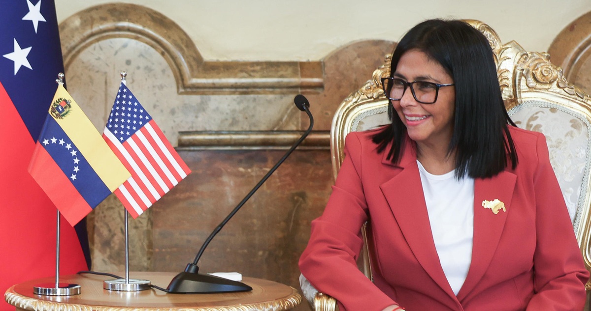 Gobierno de Venezuela anuncia negociación con Siemens y General Electric para resolver crisis eléctrica