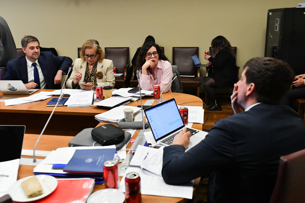 Rechazan iniciativa del gobierno que permitía a la IA usar sin pagar contenidos creados por chilenos
