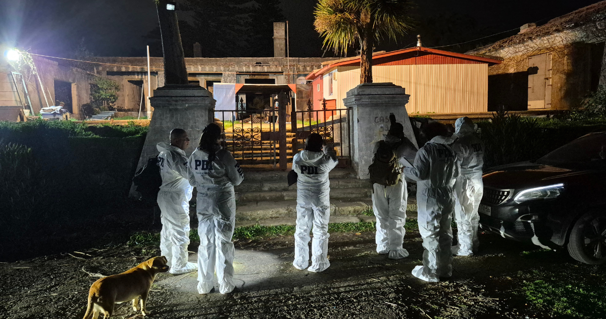 Encapuchados habrían asesinado a adulta mayor y herido a su pareja tras irrumpir en su casa en Coronel