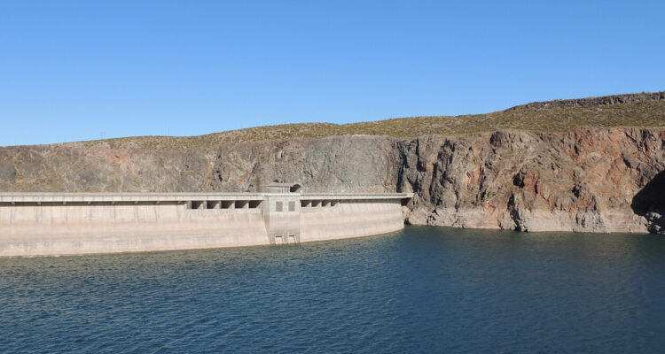 Chileno muere ahogado en dique Agua del Toro en Mendoza: investigan caída