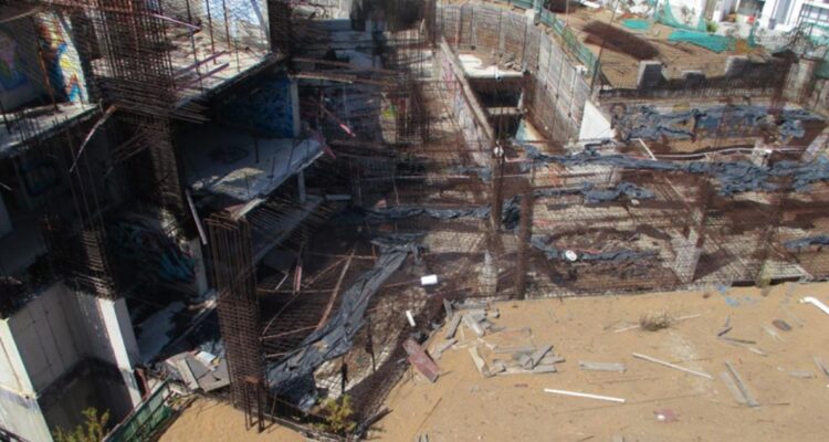 Caducan permiso de construcción a proyecto Alto Santorini en Viña del Mar por paralización de obras