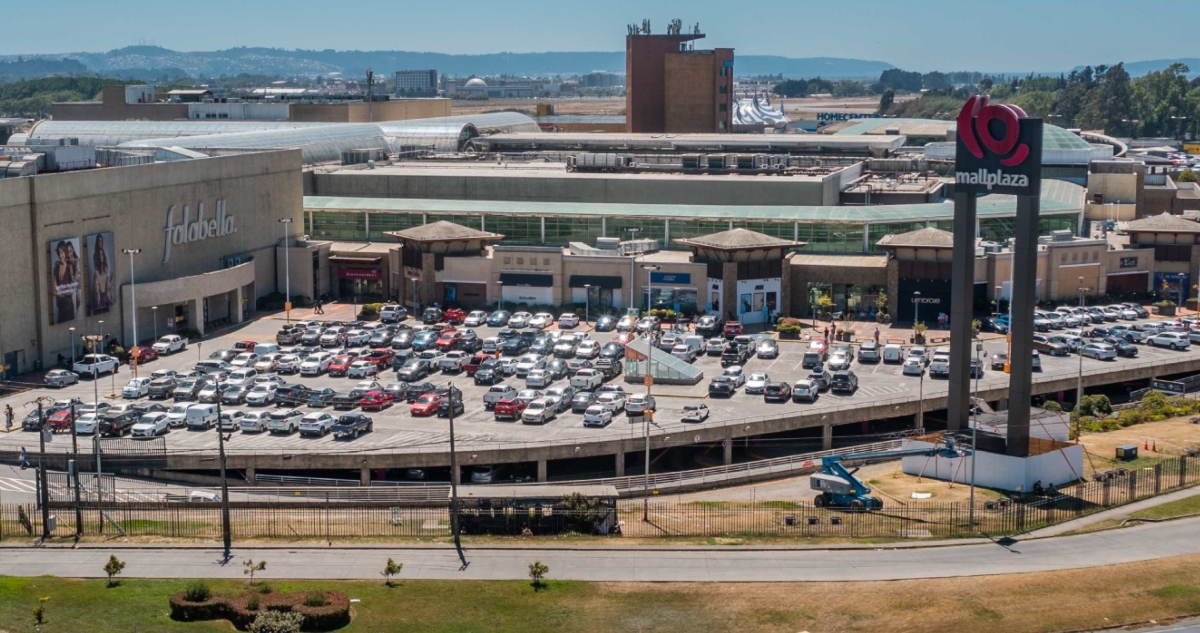 Ampliación de mall del Trébol