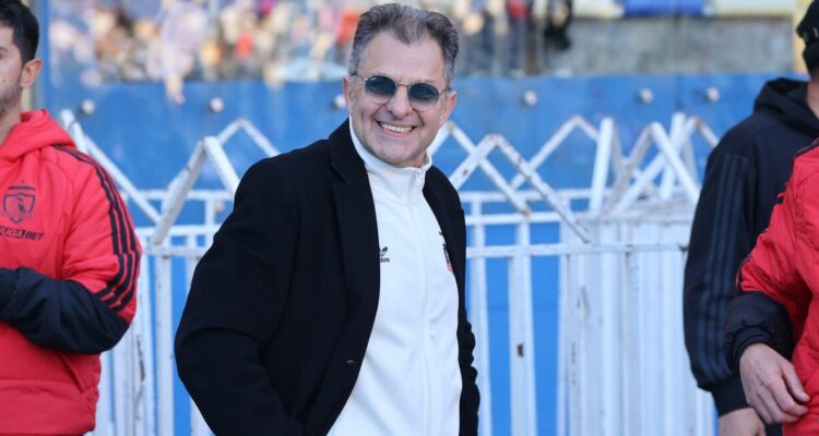 Aníbal Mosa defiende a Claudio Aquino y le abre las puertas de Colo Colo a Carlos Palacios