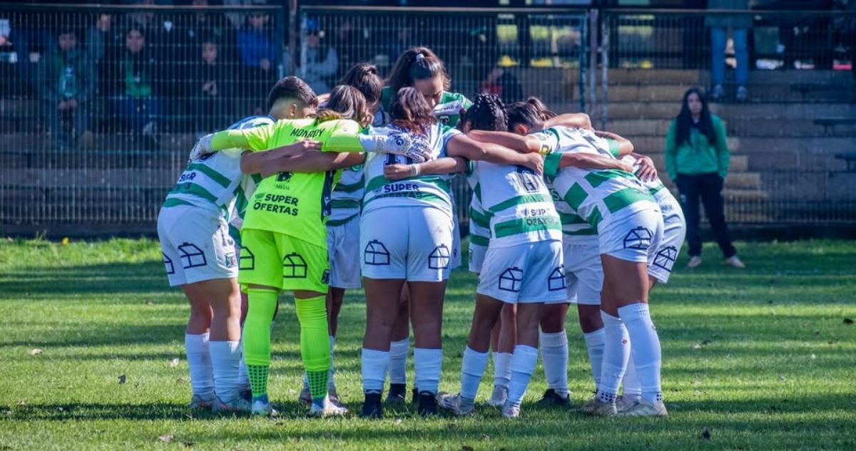 Anjuf fustiga a DT del plantel femenino de Temuco por preferir religión a partidos: “Falta de respeto”