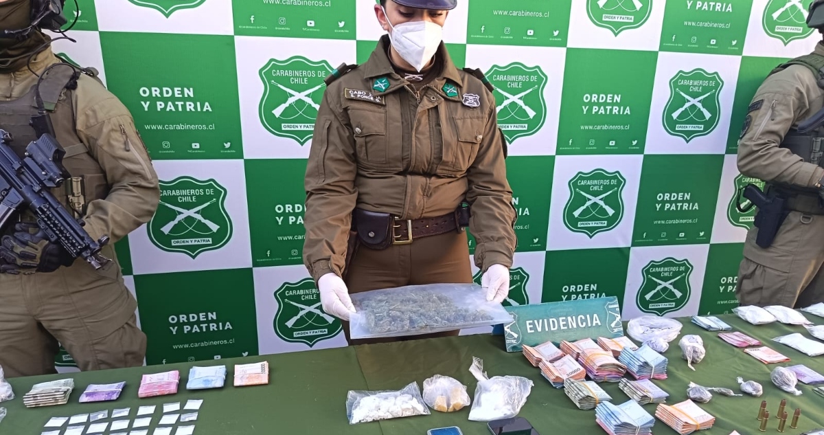 Banda usaba verdulería de fachada para vender droga en Valparaíso