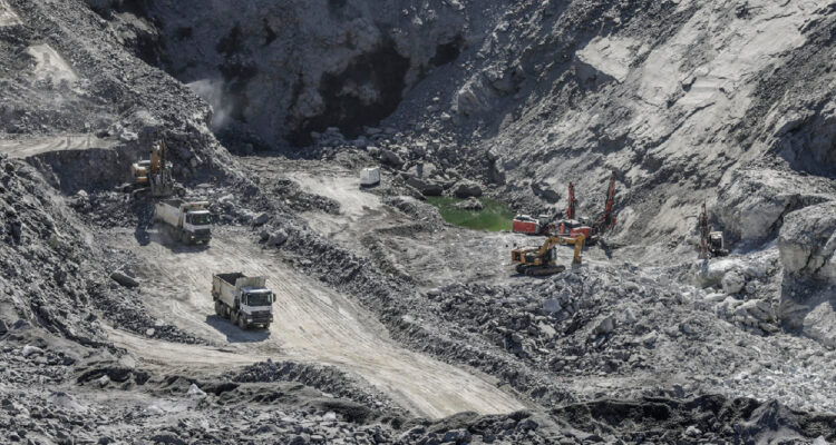 Para competir con Chile y Perú: Bolivia ofrecerá estabilidad en contratos y alivio fiscal a mineras