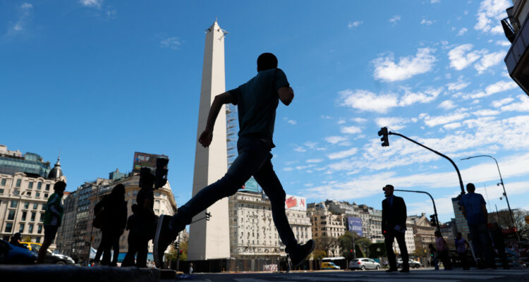 Reservas monetarias de Argentina alcanzan récord desde 2019