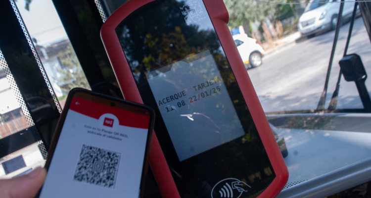 Caen los servicios de pago digitales para el transporte público como buses Red, Metro y Tren Nos