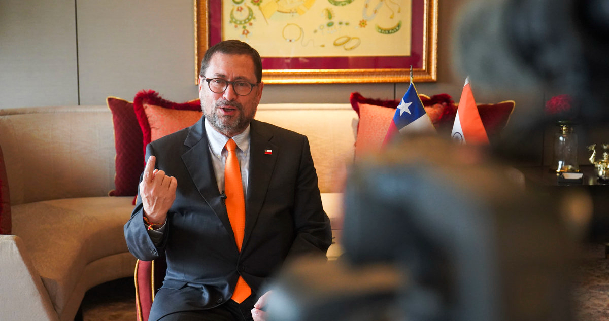 Canciller afirma que reanudar relación con Venezuela es prioridad y confirma inicio de conversaciones