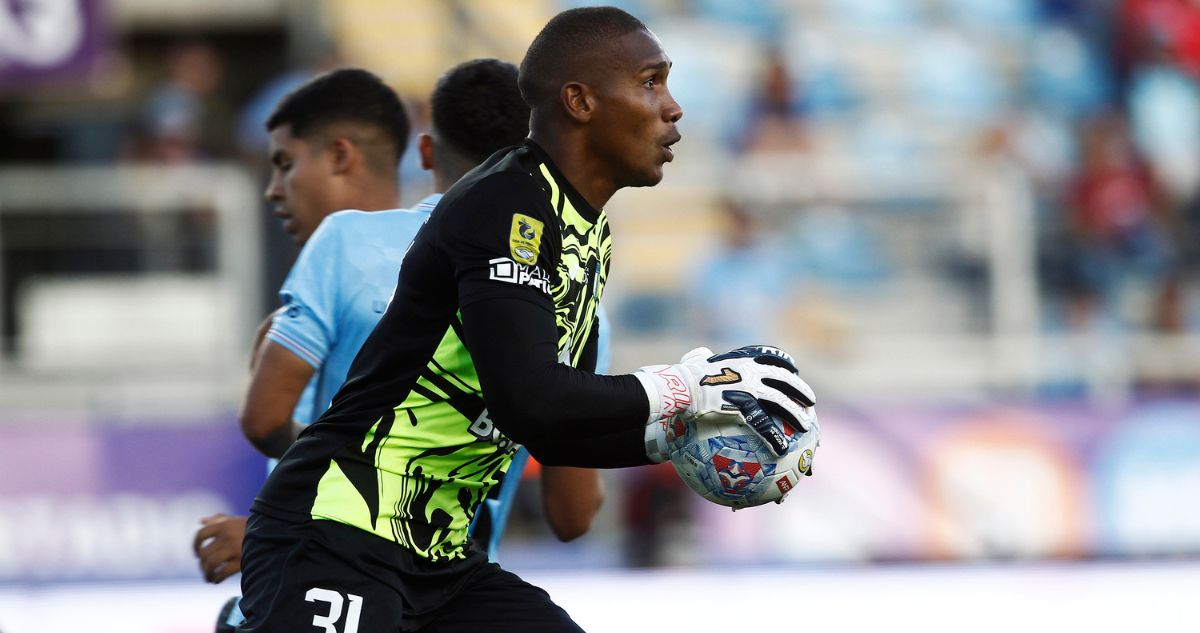 Omar Carabalí un paso más cerca de disputar Mundial con Ecuador: portero de 0’Higgins en prenómina