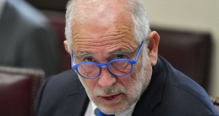 Montes desafía una posible AC: “En dos días cumplo 80 años (…) no sé qué significado va a tener”