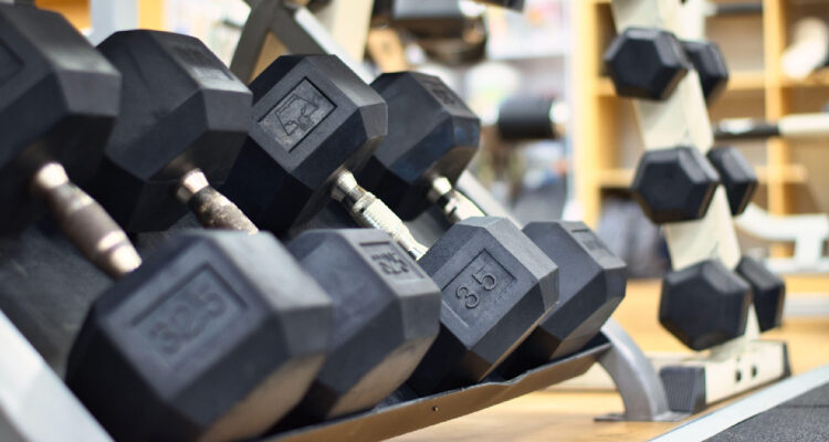 Las comunas de la RM con más gimnasios: oferta sube de los 300 locales y los “boutique” toman fuerza