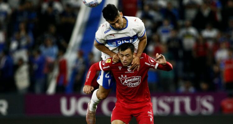 Católica y Ñublense se enfrentaron por la Copa de la Liga