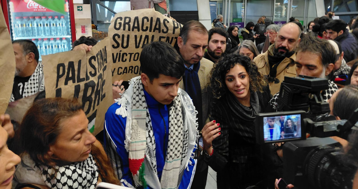 Chilenos de Flotilla Global Sumud arriban a Santiago