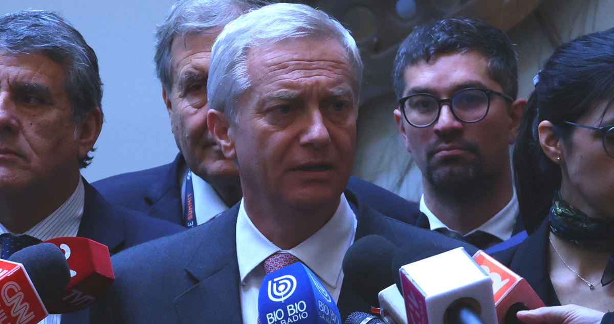 Ciudadanía desconfía mayoritariamente de Ley Miscelánea: 70% cree que no mejorará sueldos, según Cadem