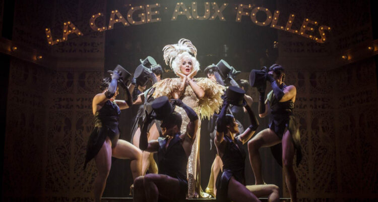 Comedia musical 'La jaula de las locas' anuncia su debut en Chile