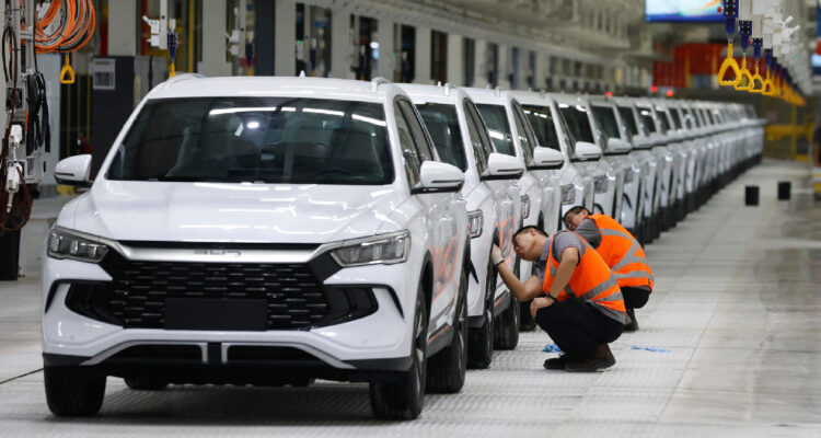 Con China liderando: prevén que casi uno de cada tres autos vendidos a nivel global serán eléctricos