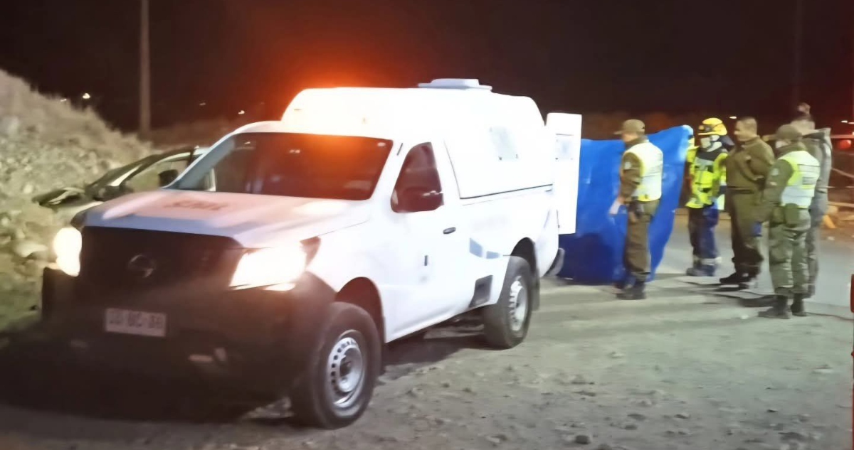 Conductor muere impactar muro de tierra en San Felipe