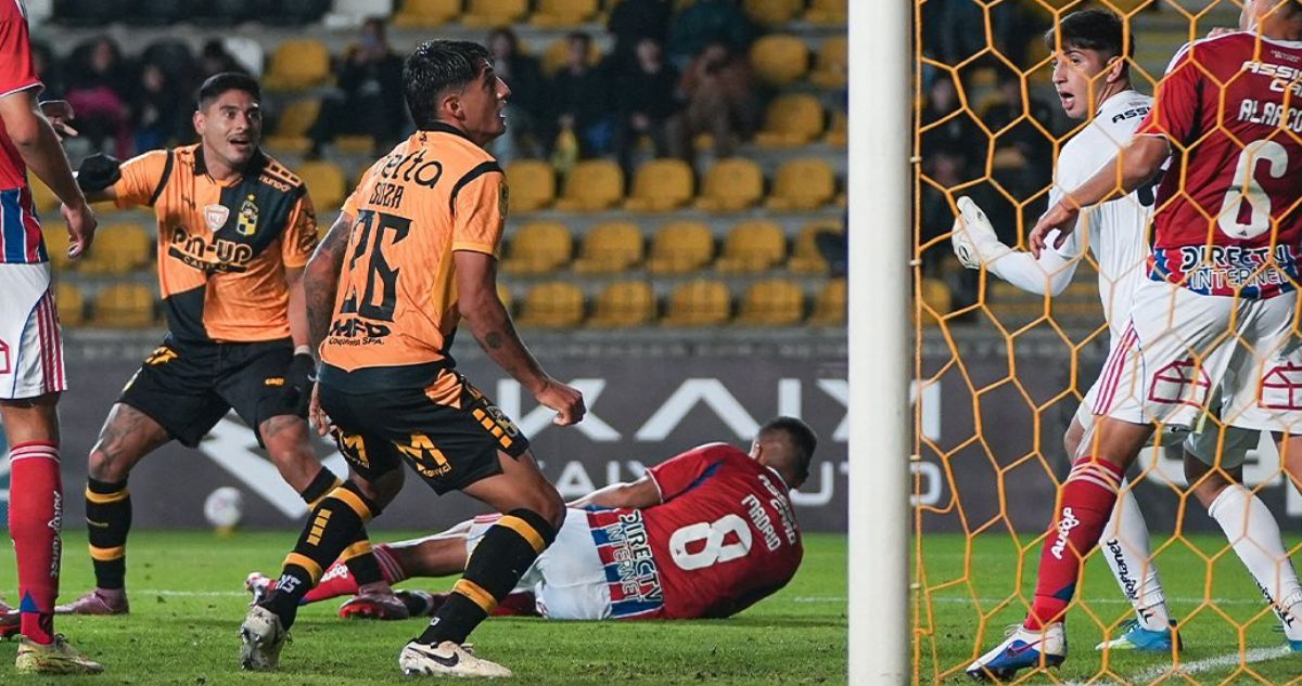 Coquimbo le ganó a Colo Colo por Copa de la Liga.